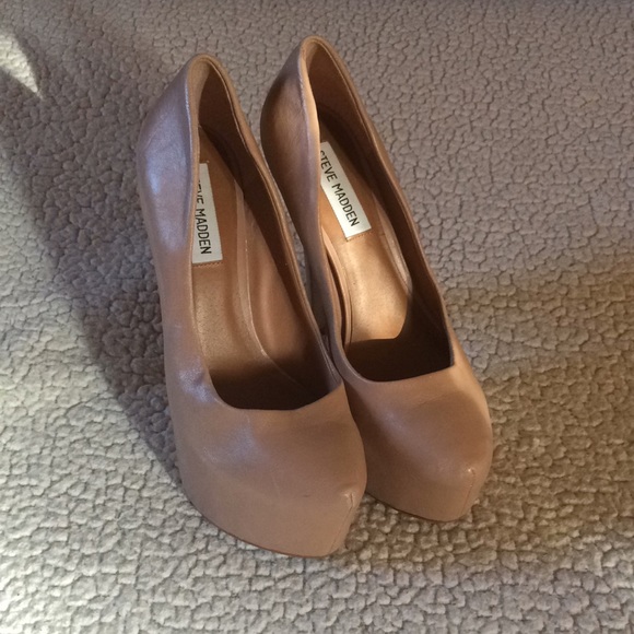 Steve Madden Shoes - Steve Madden Genuine Leather Heels